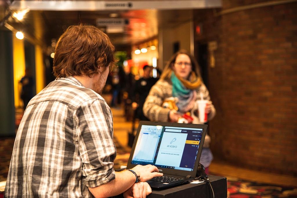 Advanced retinal scanning device with infrared laser technology